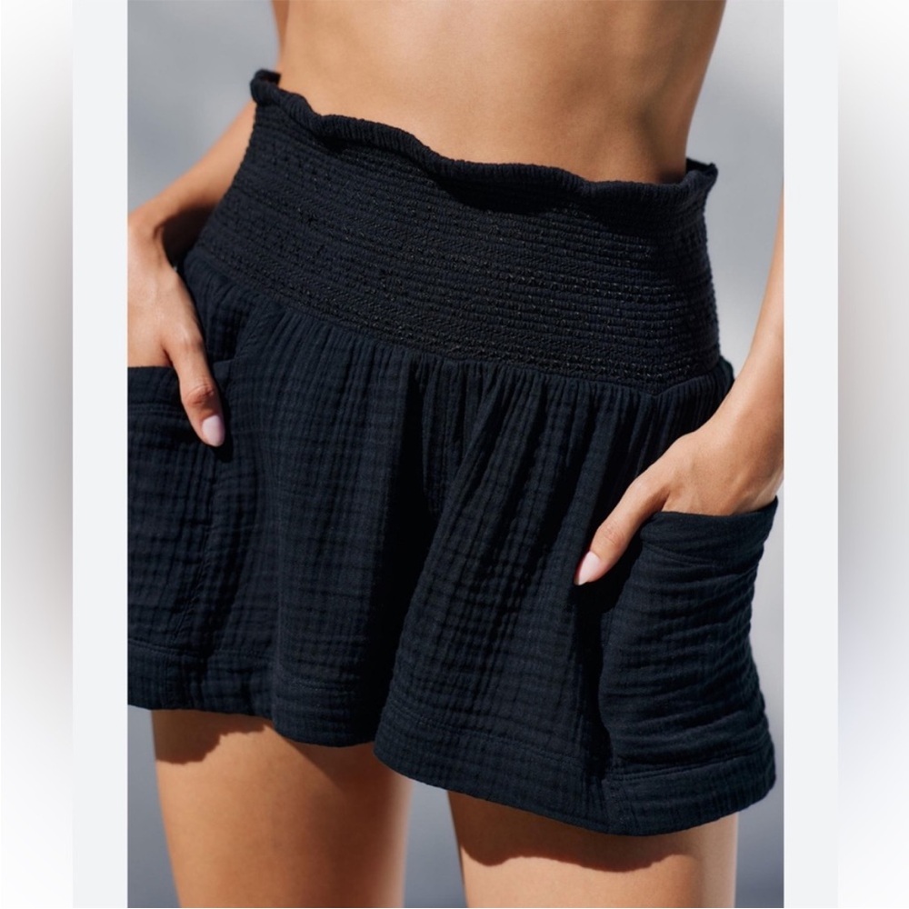 Anthropologie Black The Kaveri Smocked High-Waisted Gauze Shorts Sz S NWT